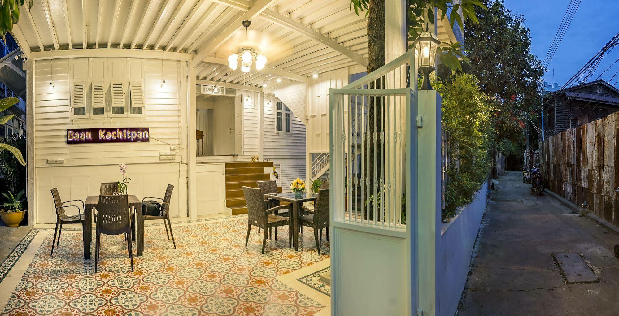 Baankachitpan Bangkok Hotel Luaran gambar