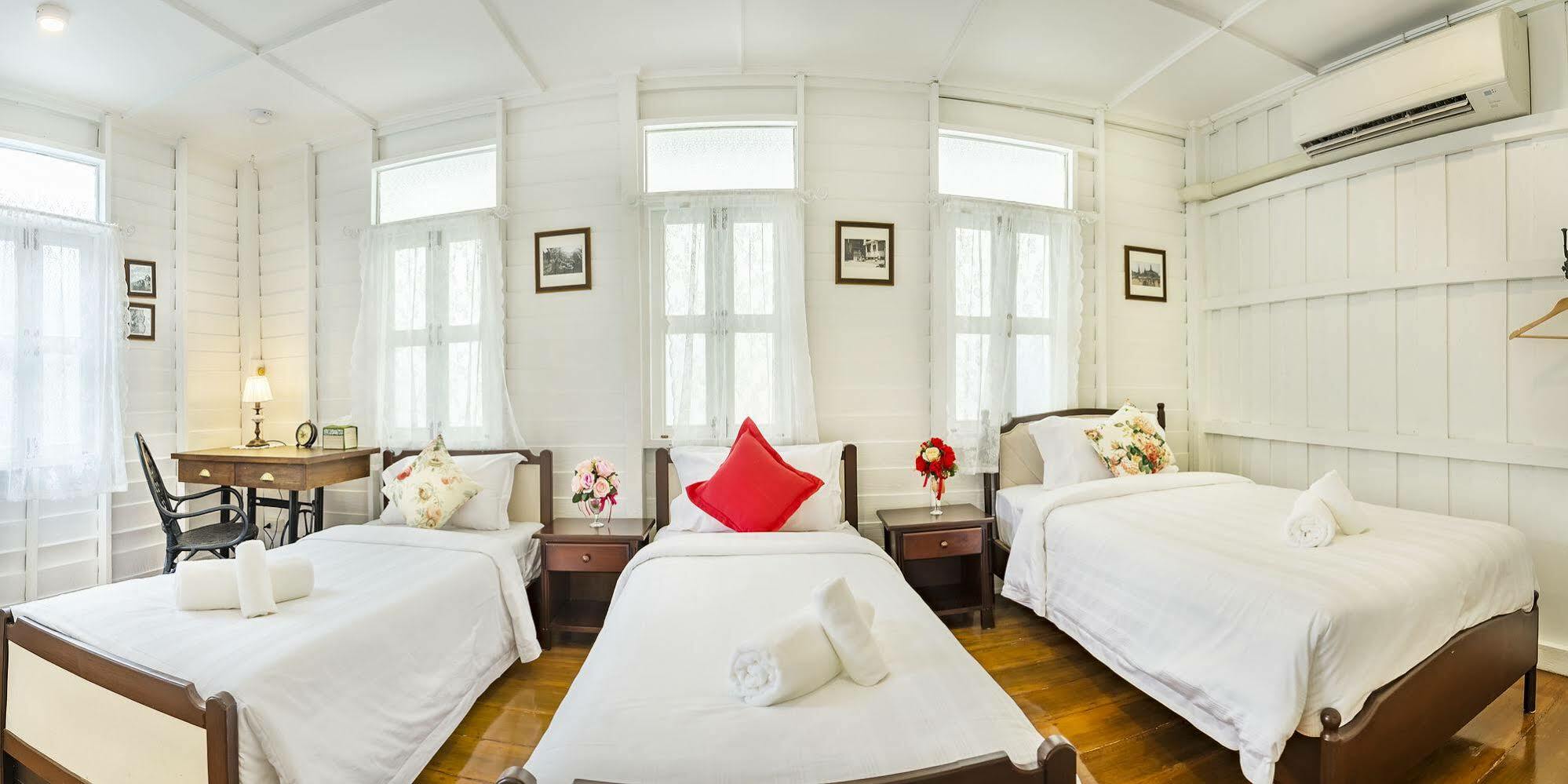 Baankachitpan Bangkok Hotel Luaran gambar