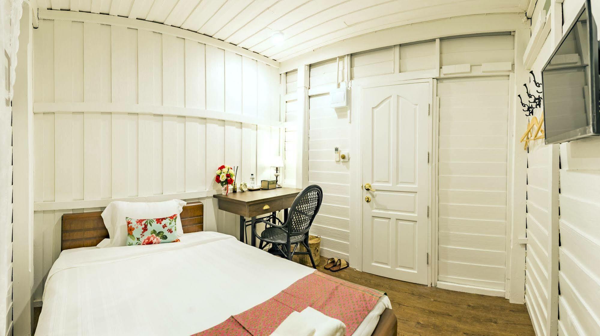 Baankachitpan Bangkok Hotel Luaran gambar